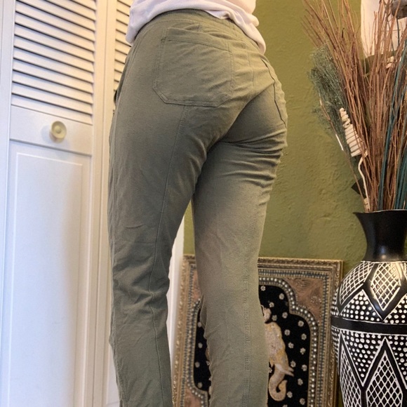 💚 olive green joggers 💚 - Picture 2 of 4